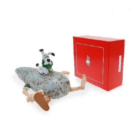 Pixi Uderzo Asterix Obelix - Aplusbégalix in front of his monument