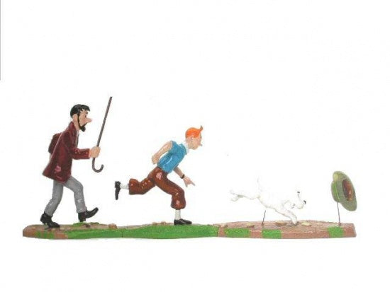 Moulinsart Tintin - Tintin Haddock and Snowy pursuit