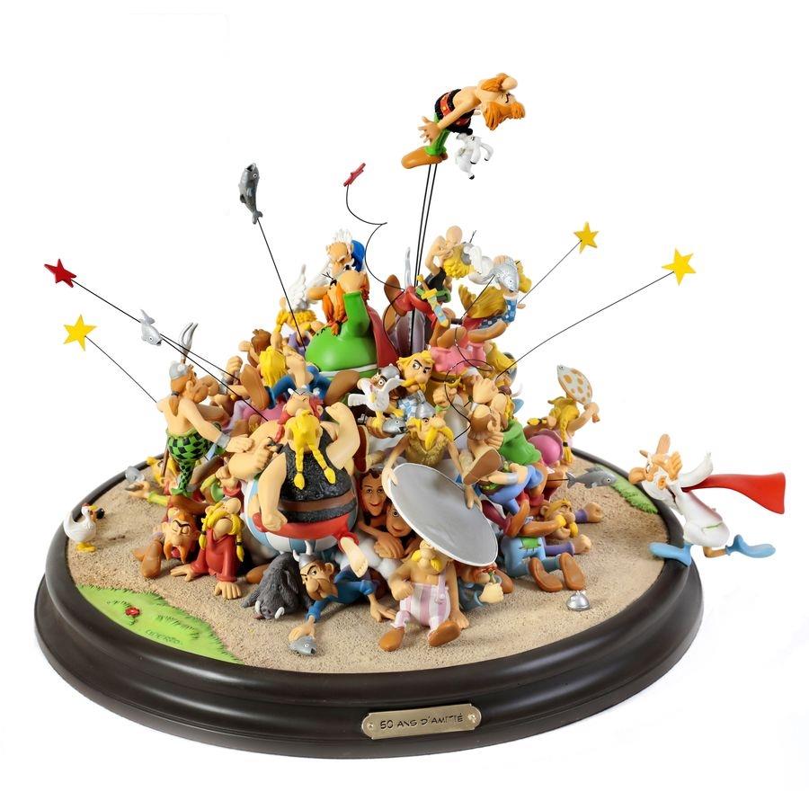 Attakus Uderzo Asterix and Obelix - The polychrome village brawl